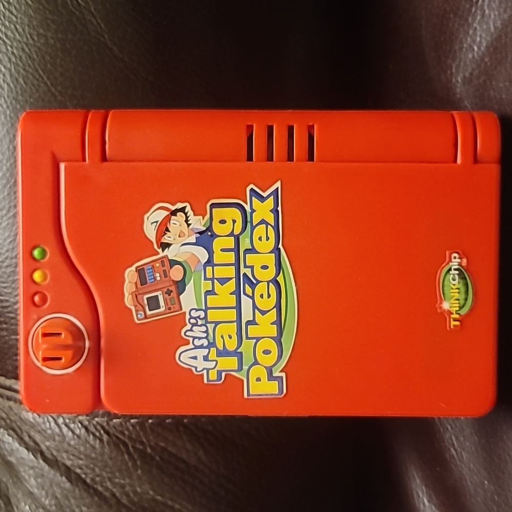 POKÉMON 2000 ASH'S TALKING POKÉDEX THINKCHIP NINTENDO EUC - Picture 1 of 4